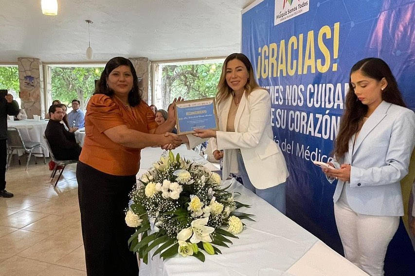 Celebran Y Reconocen La Valiosa Misión De Médicos De Múzquiz