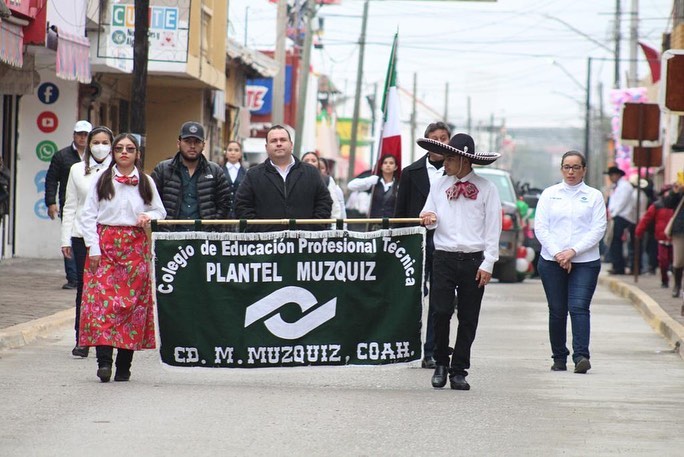 CON DESFILE CÍVICO DEPORTIVO CELEBRÓ MÚZQUIZ EL 112 ANIVERSARIO DE LA REVOLUCIÓN MEXICANA.