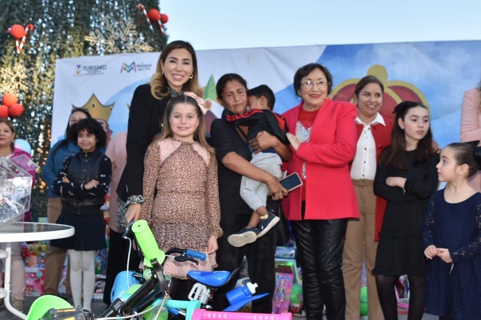 INICIA EN MÚZQUIZ EL FESTEJO DEL DÍA DE REYES CON BELLO ESPECTÁCULO PARA NIÑOS Y NIÑAS.