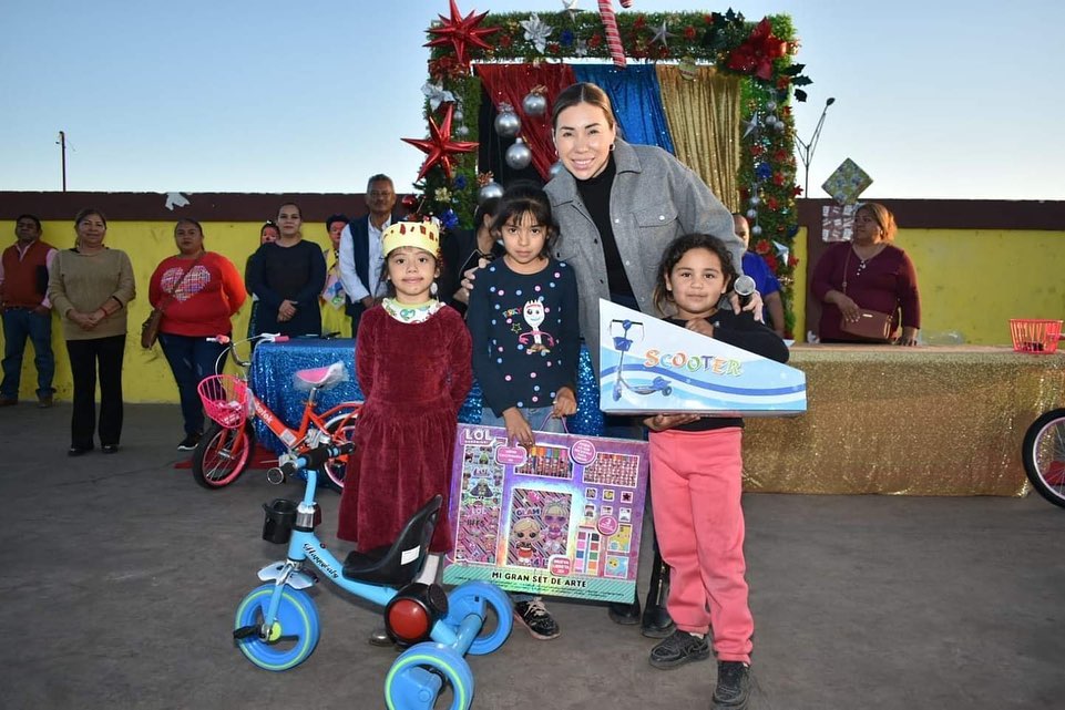 CONTINÚA EL FESTIVAL DE LOS REYES MAGOS LLEVANDO ALEGRÍA A NIÑOS Y NIÑAS DE LA FLORIDA, BARROTERÁN Y ESTACIÓN BARROTERÁN.