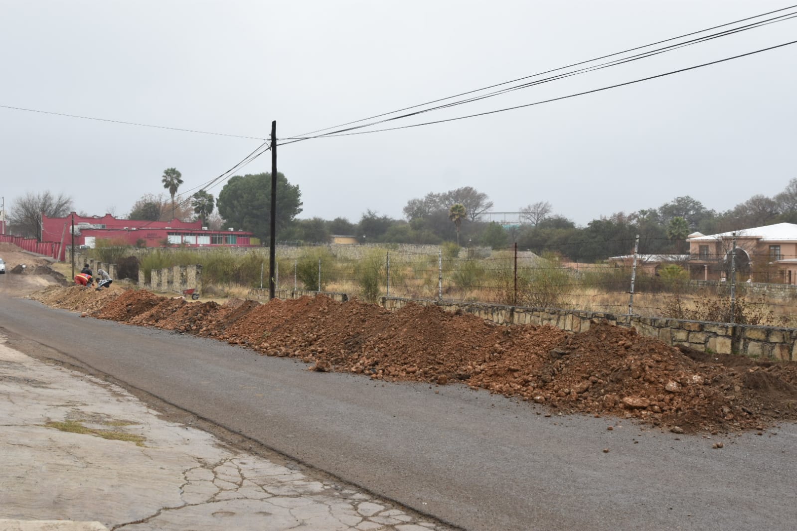 AVANZA LA RENOVACIÓN DE LINEA GENERAL DE AGUA POTABLE EN MÚZQUIZ