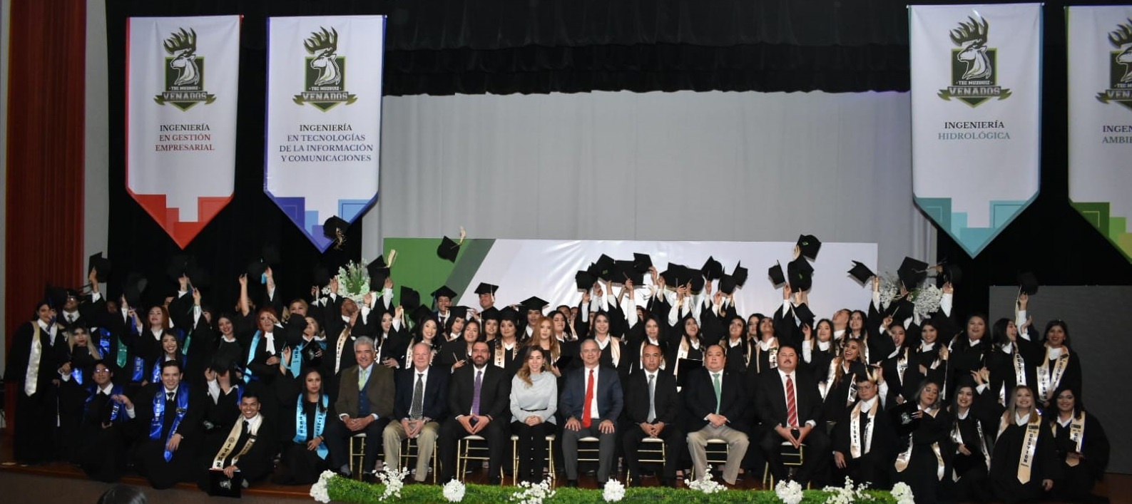 FELICIDADES A LOS NUEVOS INGENIEROS DEL TEC DE MÚZQUIZ