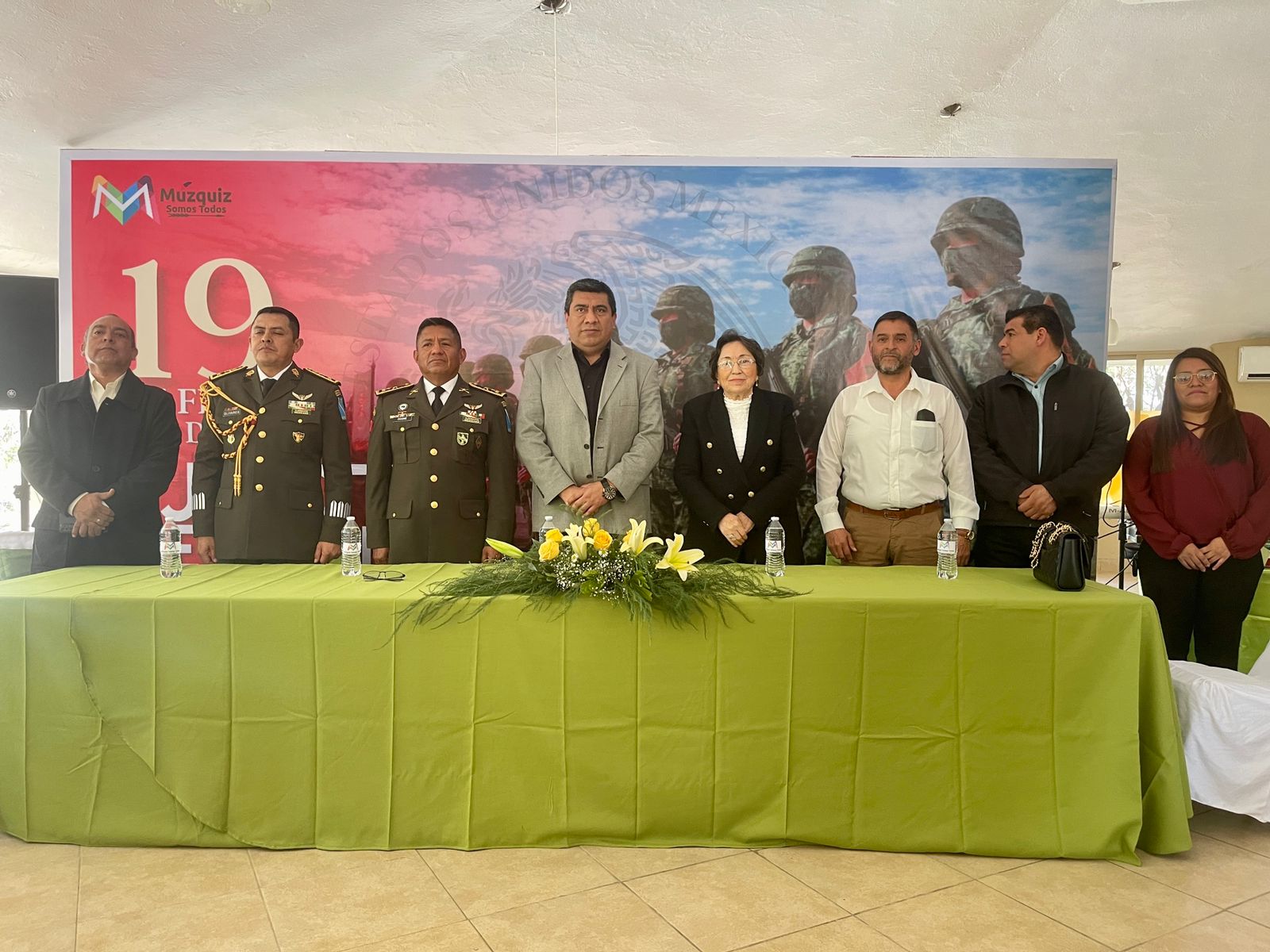 OFRECE CONVIVIO GOBIERNO DE MÚZQUIZ A 14º REGIMIENTO