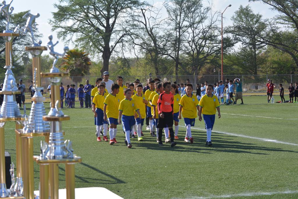 ARRANCÓ EN MÚZQUIZ EL FUTBOL INFANTIL